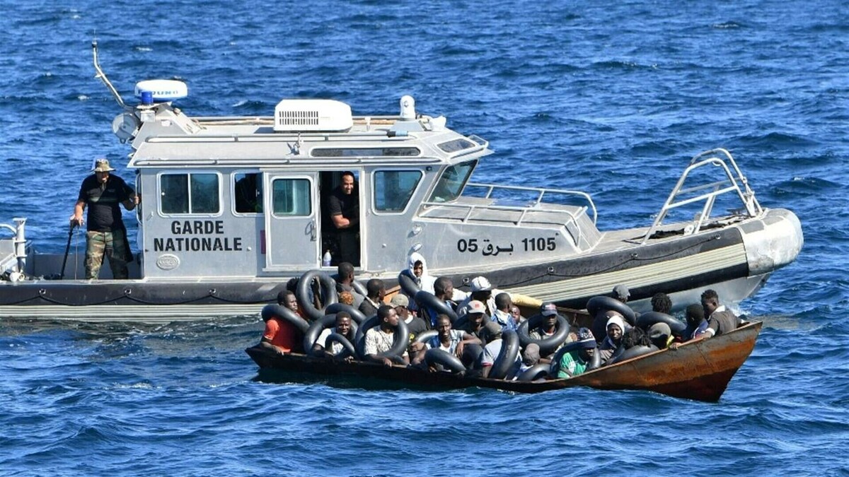 27 die as two migrant boats sink off Tunisia