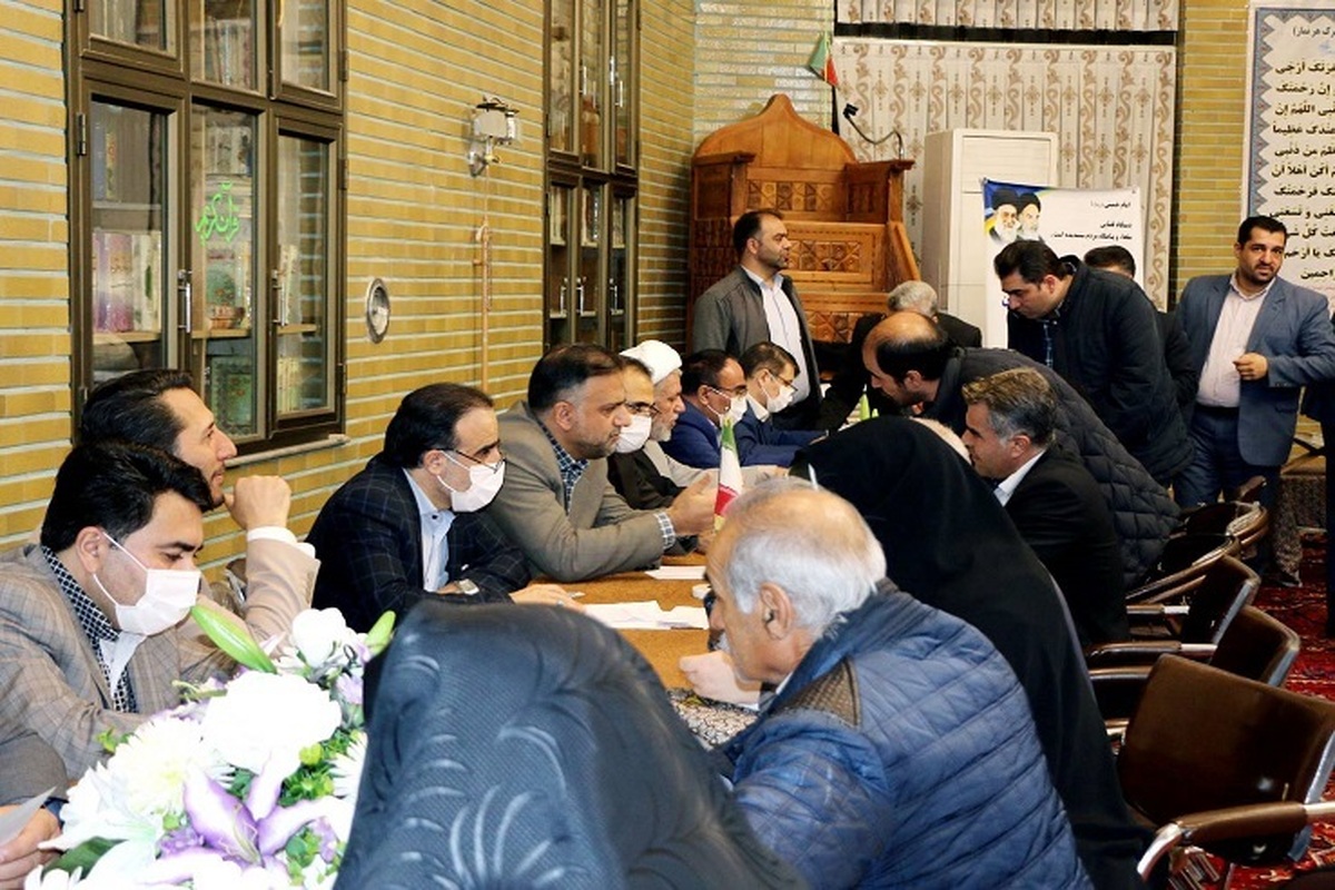 دیدار مردمی رئیس کل دادگستری آذربایجان شرقی در مسجد میانه منطقه مارالان تبریز برگزار شد