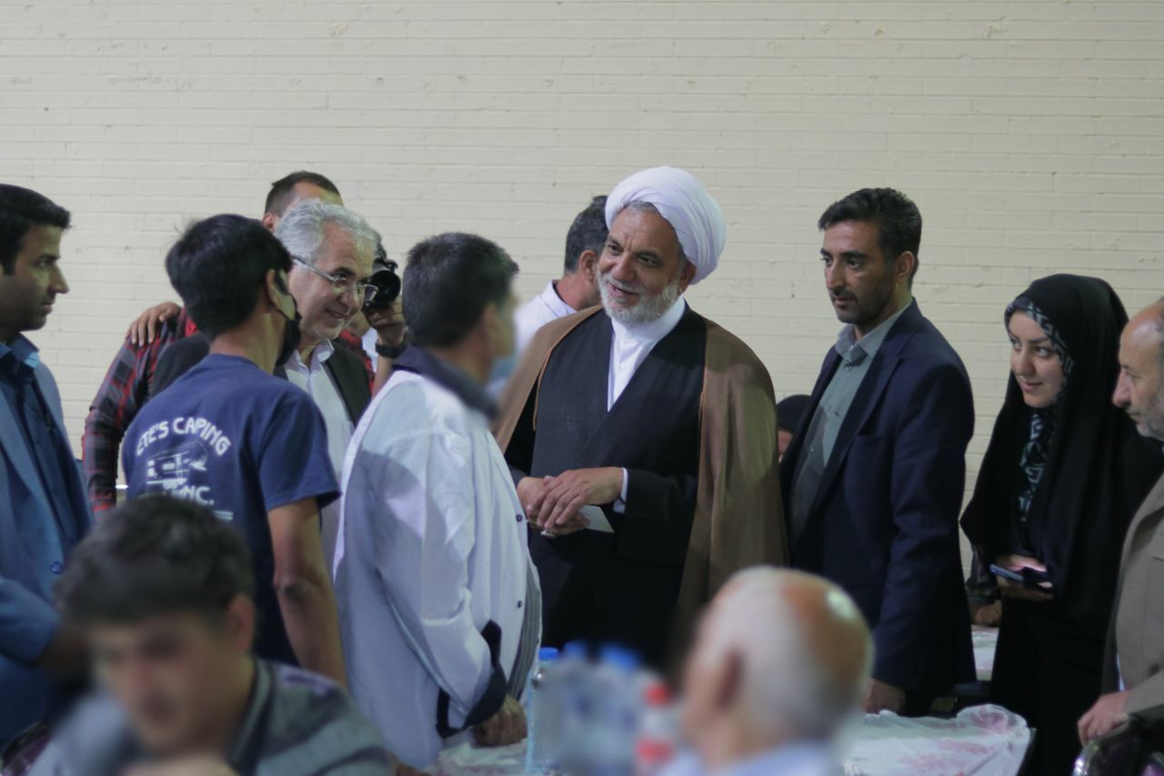 ۴ هزار مددجوی زندانهای استان کرمان با نگاه پدرانه رهبر انقلاب آزاد شدند ۴ هزار مددجوی زندانهای استان کرمان با نگاه پدرانه رهبر انقلاب آزاد شدند