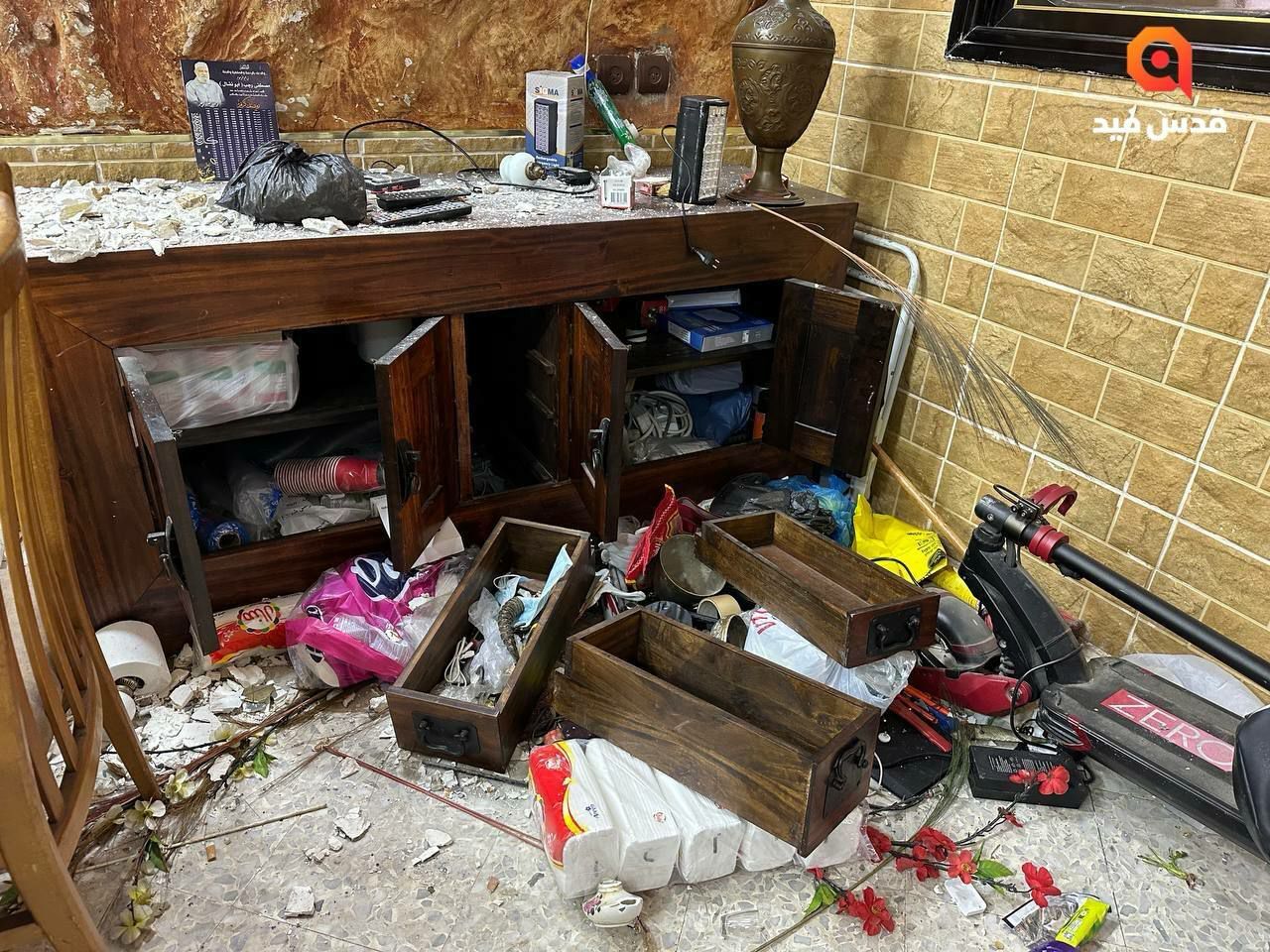 تشدید بمباران مناطق مسکونی شمال غزه/ عضو کابینه جنگ رژیم صهیونیستی: جنگ در غزه نتیجه و آیندهای ندارد تشدید بمباران مناطق مسکونی شمال غزه/ عضو کابینه جنگ رژیم صهیونیستی: جنگ در غزه نتیجه و آیندهای ندارد