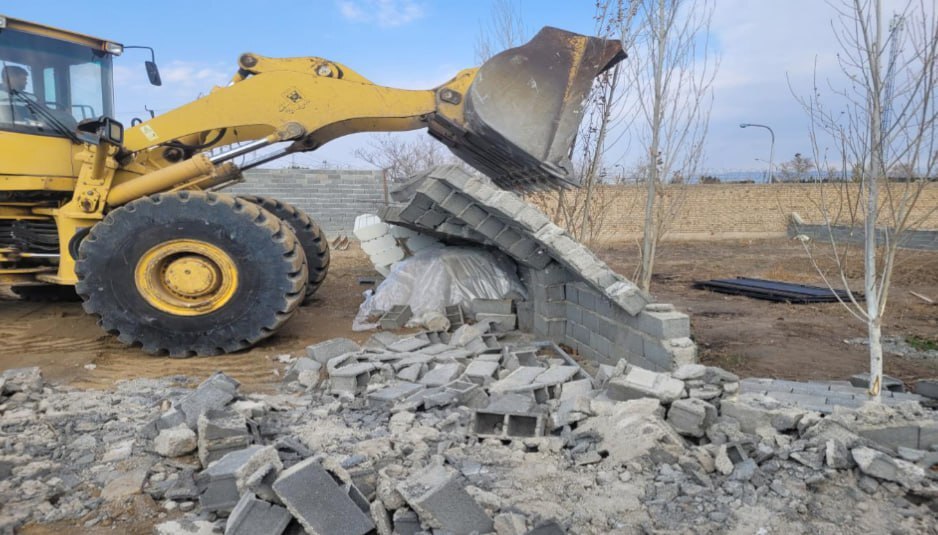 ۱۷۰ هکتار از اراضی منطقه ۲ کرج به وضع سابق اعاده شد ۱۷۰ هکتار از اراضی منطقه ۲ کرج به وضع سابق اعاده شد