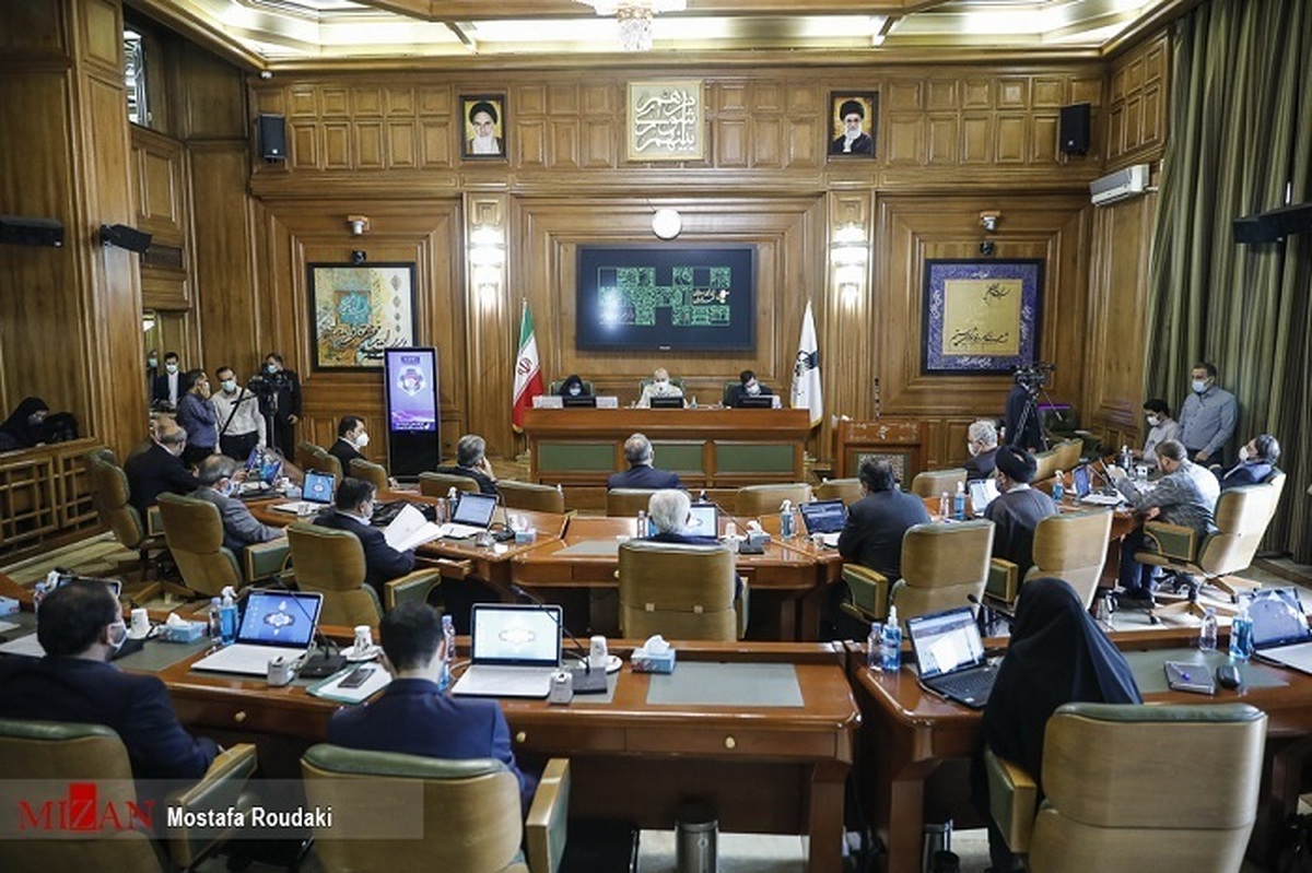 شهردار تهران برای ارائه گزارش سفر به چین به شورا می‌رود