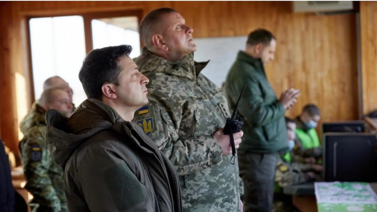 تحولات اوکراین؛ زلنسکی برکناری فرمانده کل نیروهای مسلح را بررسی می‌کند