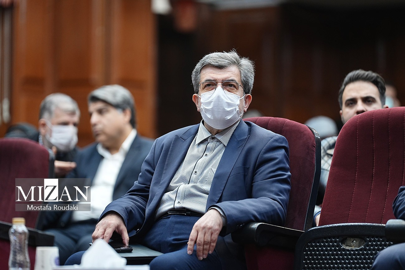 پرونده منافقین و رنگی بالاتر از سیاهی؛ ارائه فرصت دفاع و توبه حتی برای تروریستهای مزدور پرونده منافقین و رنگی بالاتر از سیاهی؛ ارائه فرصت دفاع و توبه حتی برای تروریستهای مزدور