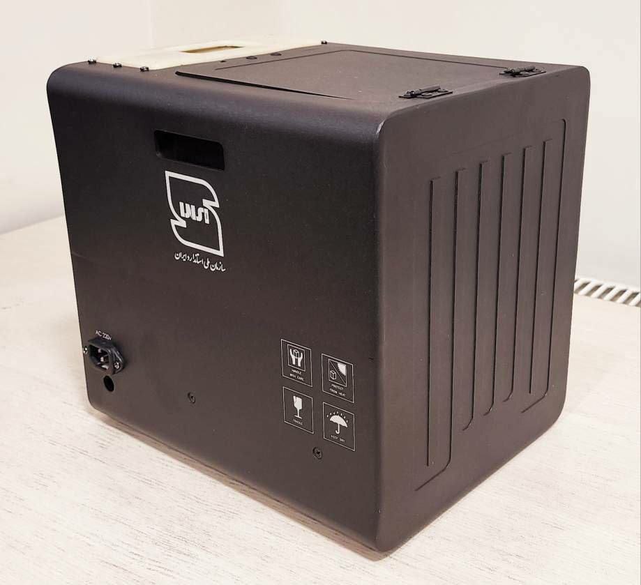 انتقال نمونه محمولههای نفتی به آزمایشگاه با استفاده از جعبه امن حمل نمونه انتقال نمونه محمولههای نفتی به آزمایشگاه با استفاده از جعبه امن حمل نمونه