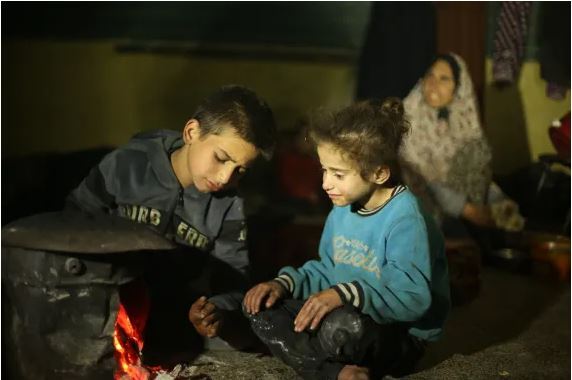 ماه رمضان در غزه؛ مواجهه ساکنان با مرگ بر اثر قحطی و گرسنگی ماه رمضان در غزه؛ مواجهه ساکنان با مرگ بر اثر قحطی و گرسنگی