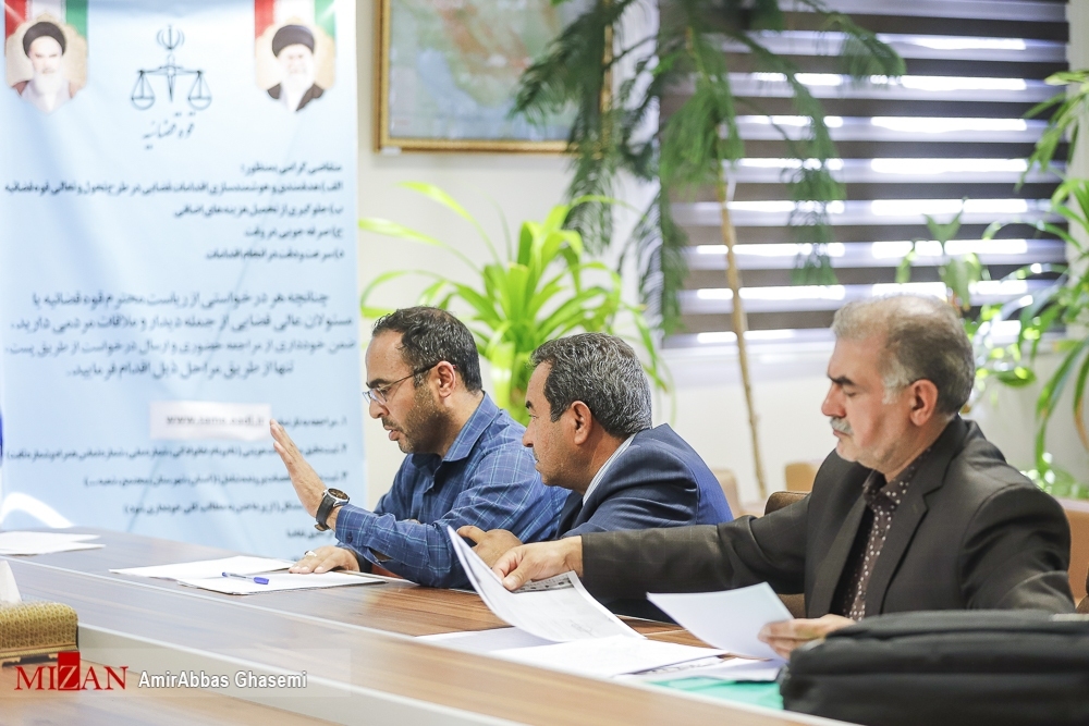 رسیدگی به مشکلات حقوقی و قضایی ۶ هزار و ۴۹۳ نفر در مرکز ارتباطات مردمی قوه قضاییه/ ۵ هزار و ۹۸۹ مورد درخواست مردمی در سامانه سامع ثبت شد رسیدگی به مشکلات حقوقی و قضایی ۶ هزار و ۴۹۳ نفر در مرکز ارتباطات مردمی قوه قضاییه/ ۵ هزار و ۹۸۹ مورد درخواست مردمی در سامانه سامع ثبت شد