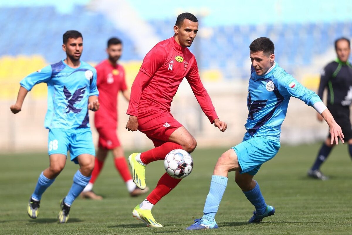 مهاجم خارجی از پرسپولیس جدا شد