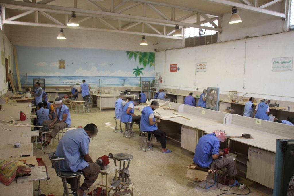 در راستای اقدامات راهبردی دستگاه قضا برای جلوگیری از تکرار جرم/ با همت دادگستری استان بوشهر حرفهآموزی و ایجاد اشتغال برای یک هزار و ۱۳۰ زندانی استان ممکن شد در راستای اقدامات راهبردی دستگاه قضا برای جلوگیری از تکرار جرم/ با همت دادگستری استان بوشهر حرفهآموزی و ایجاد اشتغال برای یک هزار و ۱۳۰ زندانی استان ممکن شد