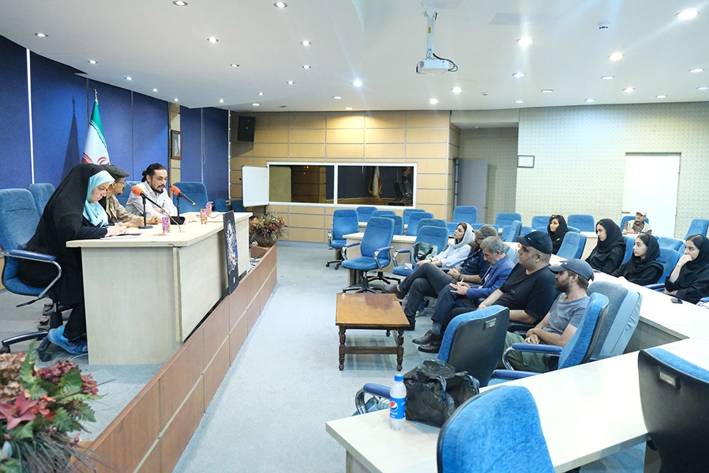 «پروانه و یوغ»؛ یک نمایش چند وجهی «پروانه و یوغ»؛ یک نمایش چند وجهی