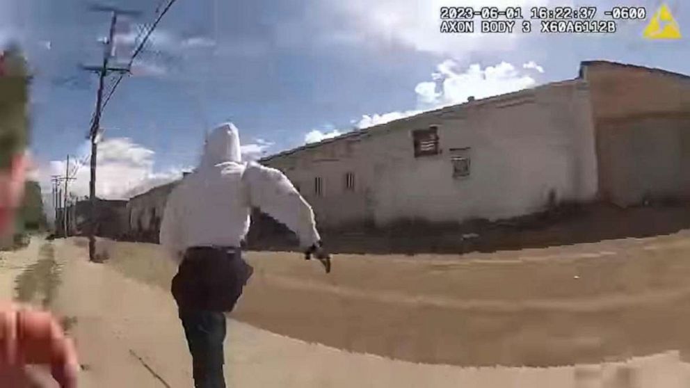 شلیک مرگبار پلیس آمریکا به نوجوان 14 ساله سیاه پوست شلیک مرگبار پلیس آمریکا به نوجوان 14 ساله سیاه پوست