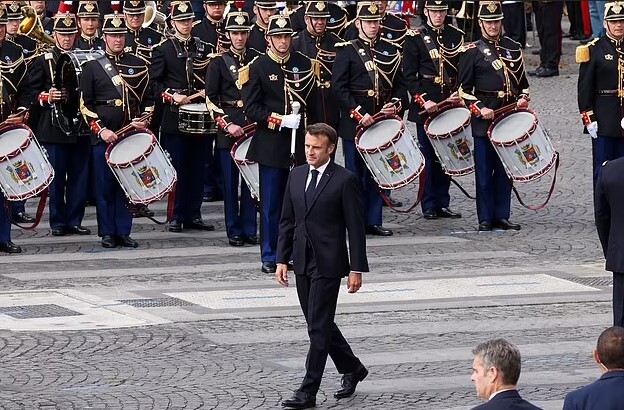 فرانسه تحت تاثیر ناآرامیها/ مکرون در مراسم باستیل هو شد فرانسه تحت تاثیر ناآرامیها/ مکرون در مراسم باستیل هو شد
