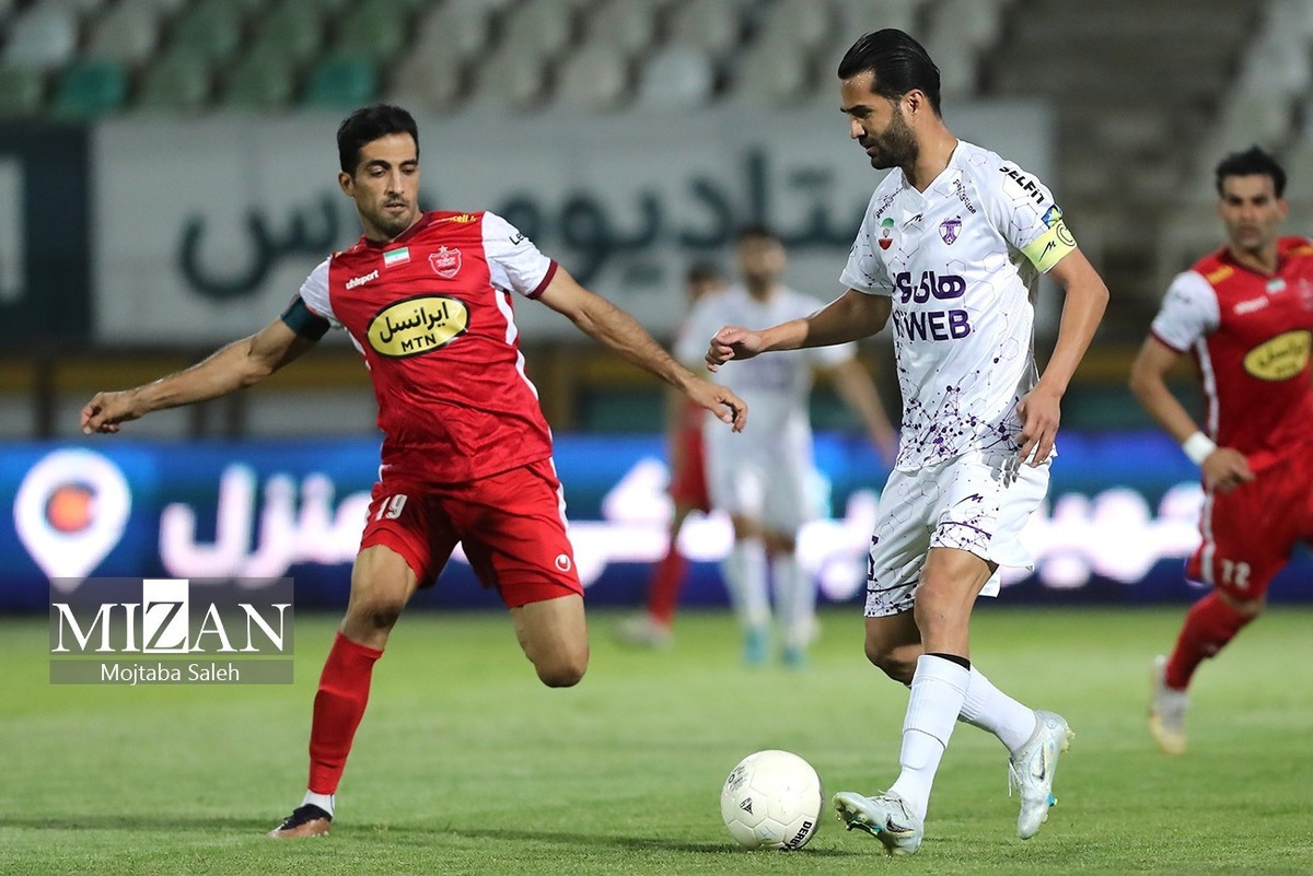 اسدی: پرسپولیس توقع هواداران را بالا برده/ دلال‌‌ها بازیکنان بی‌کیفیت را به باشگاه‌های ایرانی می‌اندازند