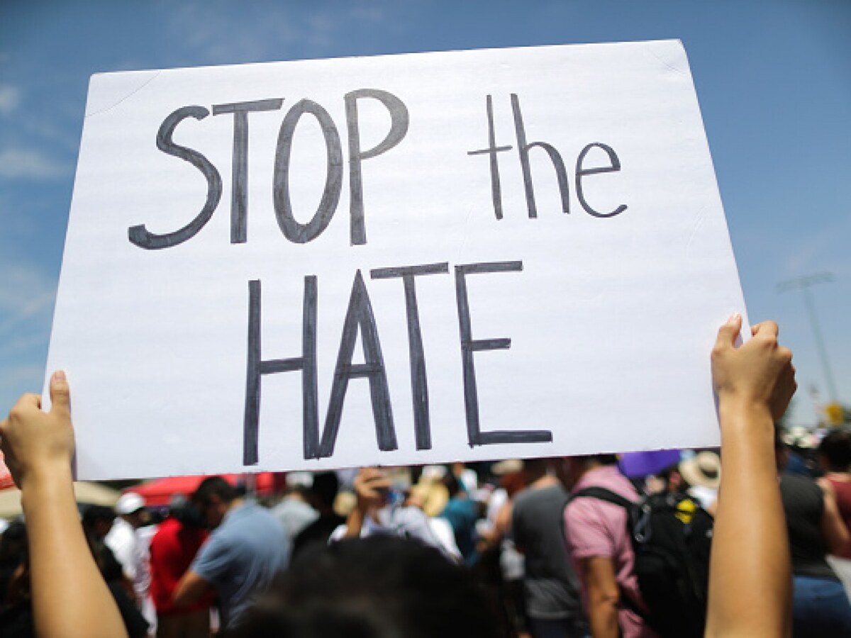 ژست‌های اروپا به نام آزادی بیان برای دفاع از آزادی نفرت