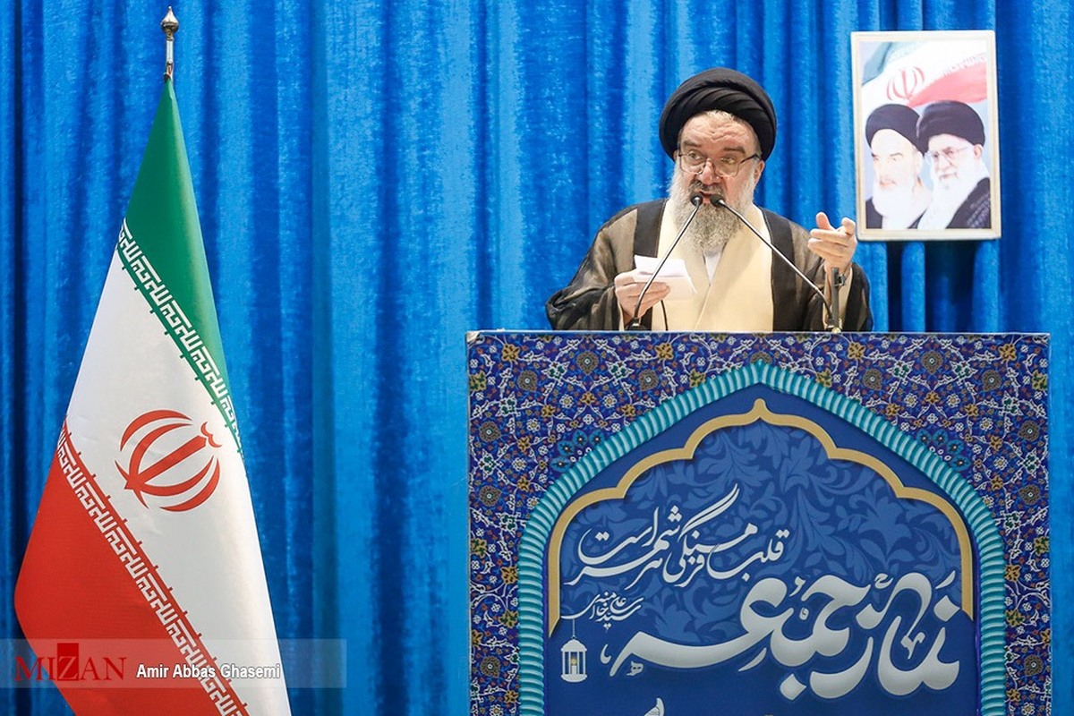 آیت‌الله خاتمی: اردوگاه امام حسین (ع) اردوگاه نظام اسلامی است/ ملت‌های مسلمان باید دولت سوئد را پشیمان کنند