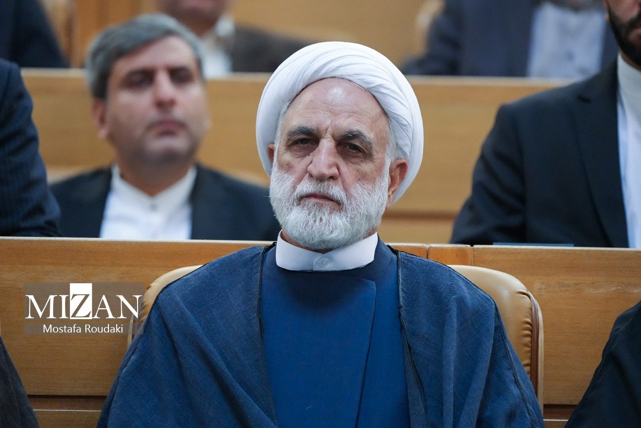 همایش سراسری قوه قضاییه؛ رئیس دستگاه قضا: در سالهای بعد از انقلاب چنین تعاملی بین سه قوه وجود نداشت/ شناسایی ۲۱۰ گلوگاه و بستر فساد/ موثرترین گزارشهای بازرسیها ما در این دولت اتفاق افتاد همایش سراسری قوه قضاییه؛ رئیس دستگاه قضا: در سالهای بعد از انقلاب چنین تعاملی بین سه قوه وجود نداشت/ شناسایی ۲۱۰ گلوگاه و بستر فساد/ موثرترین گزارشهای بازرسیها ما در این دولت اتفاق افتاد