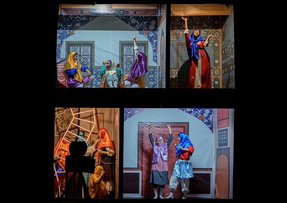 «عشق در پیری» در روز پایانی دو سانس روی صحنه میرود «عشق در پیری» در روز پایانی دو سانس روی صحنه میرود