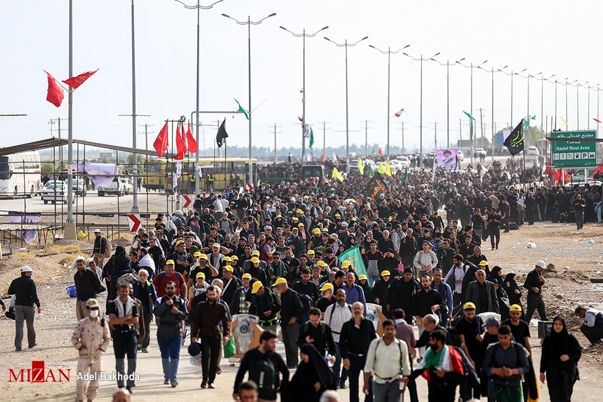 حدود ۱۷۵ هزار زائر اربعین در شبانه روز گذشته از مرز مهران تردد کردند