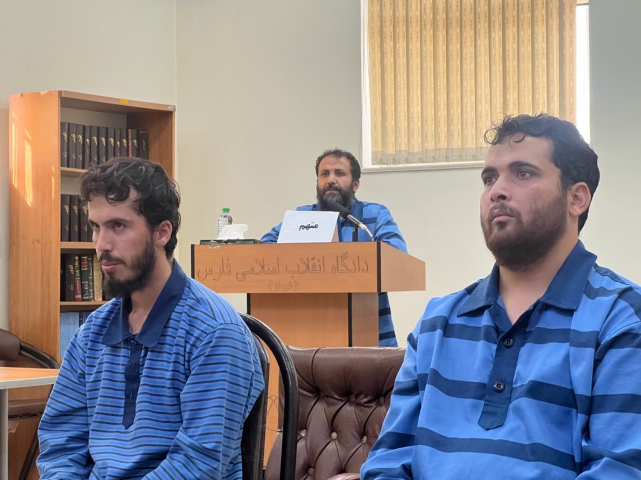 برگزاری دومین جلسه محاکمه متهمان حمله به حرم مطهر شاهچراغ (ع) / متهم ردیف اول: قرار بود تا جایی که میتوانم به حمله و تیراندازی ادامه دهم برگزاری دومین جلسه محاکمه متهمان حمله به حرم مطهر شاهچراغ (ع) / متهم ردیف اول: قرار بود تا جایی که میتوانم به حمله و تیراندازی ادامه دهم