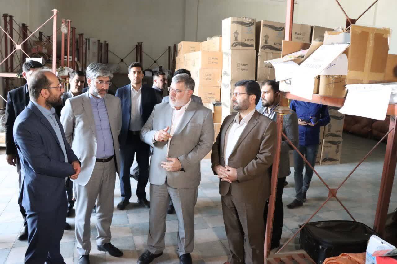 ۵ هزار و ۵۰۰ میلیارد ریال اموال توقیفی در انبارهای مدیریت جمع آوری و فروش اموال تملیکی استان آذربایجان غربی تعیین تکلیف شد ۵ هزار و ۵۰۰ میلیارد ریال اموال توقیفی در انبارهای مدیریت جمع آوری و فروش اموال تملیکی استان آذربایجان غربی تعیین تکلیف شد