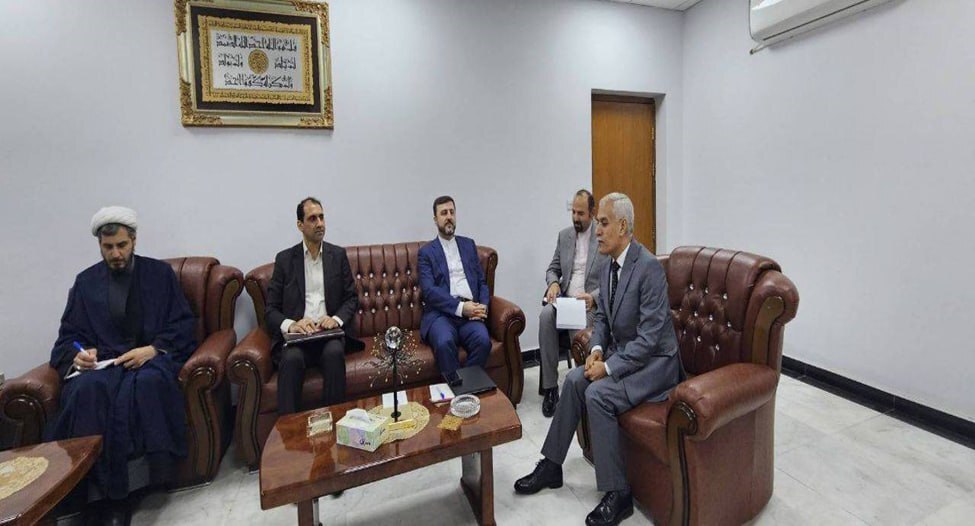 توافقات قوای قضاییه ایران و عراق برای مقابله با گروههای تروریستی در جریان سفر غریبآبادی به بغداد/ تحویل ۳۸ درخواست استرداد اعضای گروهکهای تروریستی به رئیس شورایعالی قضایی عراق توافقات قوای قضاییه ایران و عراق برای مقابله با گروههای تروریستی در جریان سفر غریبآبادی به بغداد/ تحویل ۳۸ درخواست استرداد اعضای گروهکهای تروریستی به رئیس شورایعالی قضایی عراق