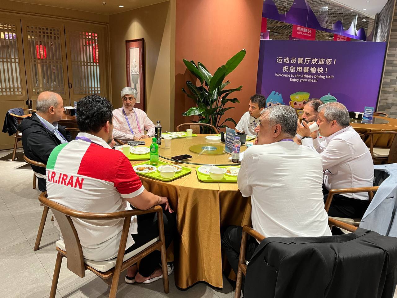 وزیر ورزش در اردوی کشتیگیران + عکس و فیلم وزیر ورزش در اردوی کشتیگیران + عکس و فیلم