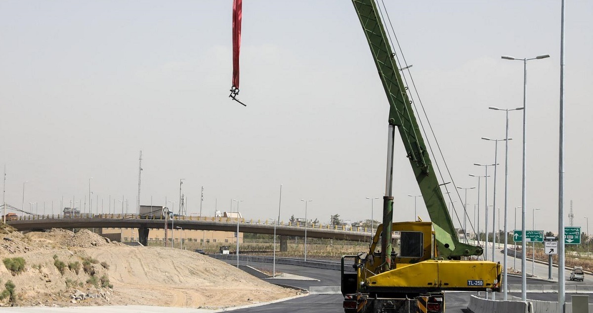 فرمانده قرارگاه سازندگی خاتم‌الانبیا: بزرگراه شهید بروجردی ترافیک پایتخت را کاهش می‌دهد