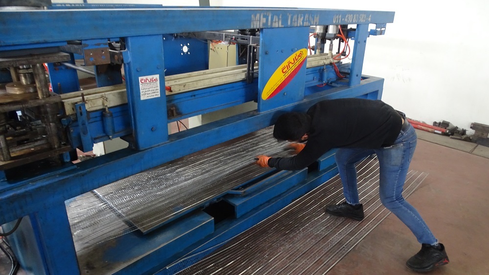 حرفهآموزی زندانیان از سیاستهای مهم دستگاه قضا/ اشتغال بیش از ۱۴۰۰ مددجو در زندانهای مازندران حرفهآموزی زندانیان از سیاستهای مهم دستگاه قضا/ اشتغال بیش از ۱۴۰۰ مددجو در زندانهای مازندران