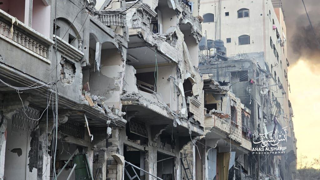 هلاکت هزار و ۲۰۰ صهیونیست/ مفقود شدن صدها نفر از ساکنان اراضی اشغالی/ ادامه بمباران مناطق مسکونی غزه/نزدیک به هزار فلسطینی به شهادت رسیدند هلاکت هزار و ۲۰۰ صهیونیست/ مفقود شدن صدها نفر از ساکنان اراضی اشغالی/ ادامه بمباران مناطق مسکونی غزه/نزدیک به هزار فلسطینی به شهادت رسیدند