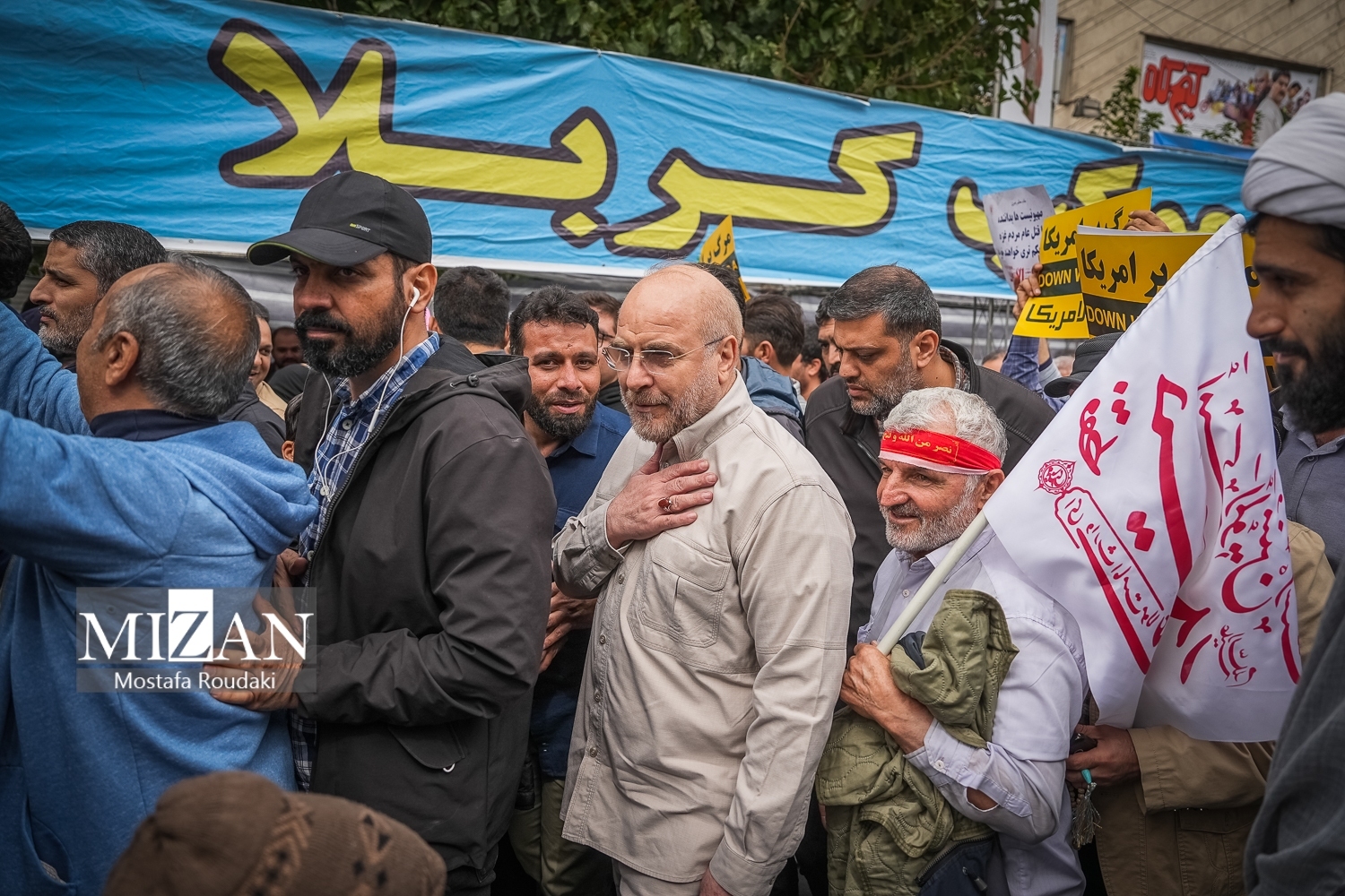 راهپیمایی محکومیت جنایتهای رژیم صهیونیستی در تهران و شهرستانهای کشور/ صدور قطعنامه در حمایت از عملیات طوفان الاقصی راهپیمایی محکومیت جنایتهای رژیم صهیونیستی در تهران و شهرستانهای کشور/ صدور قطعنامه در حمایت از عملیات طوفان الاقصی