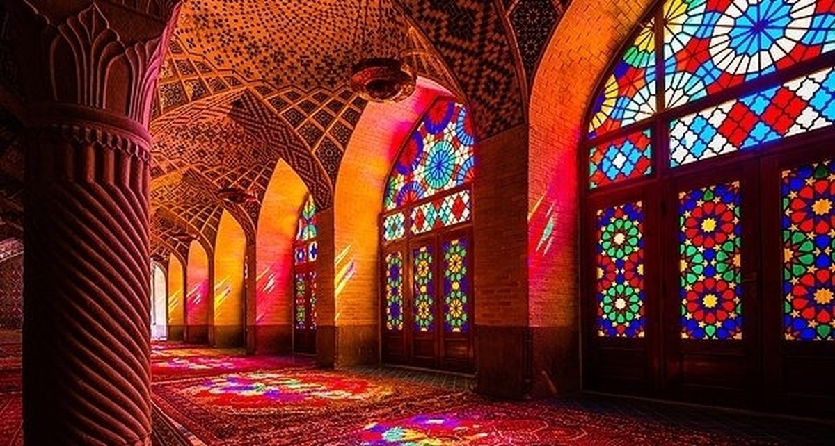 تدوین منشور معماری ایرانی اسلامی با تکیه بر هویت روستا‌ها