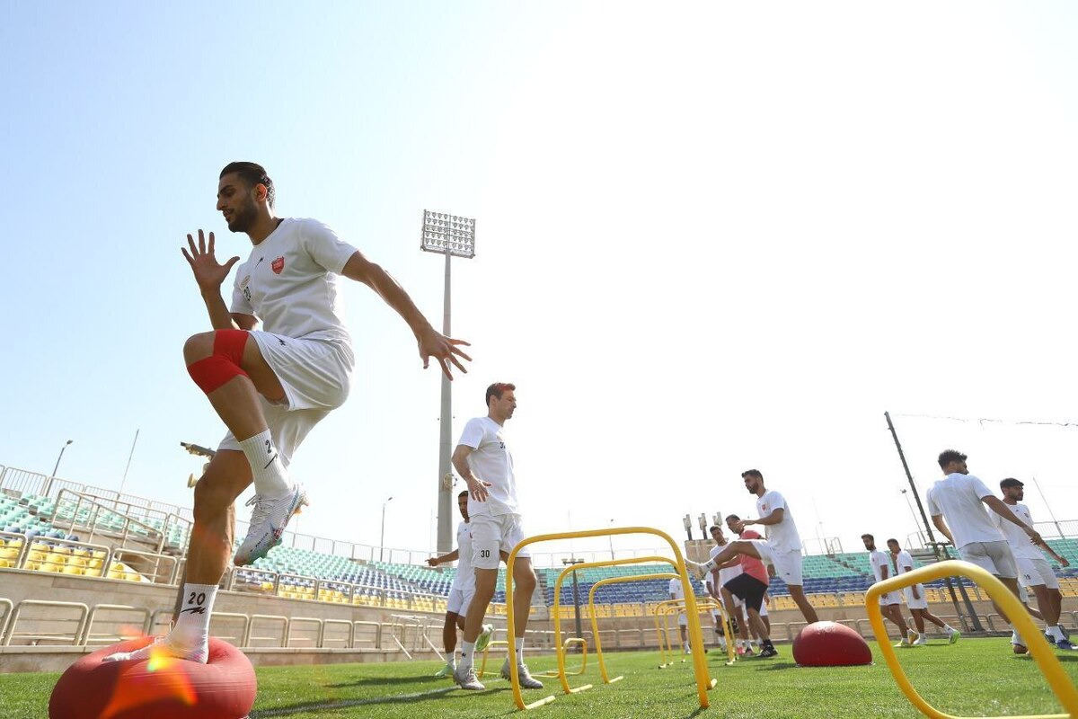 تمرین توپی پر‌سپولیس در ورزشگاه کاظمی و غیبت ۴ ملی‌پوش + عکس