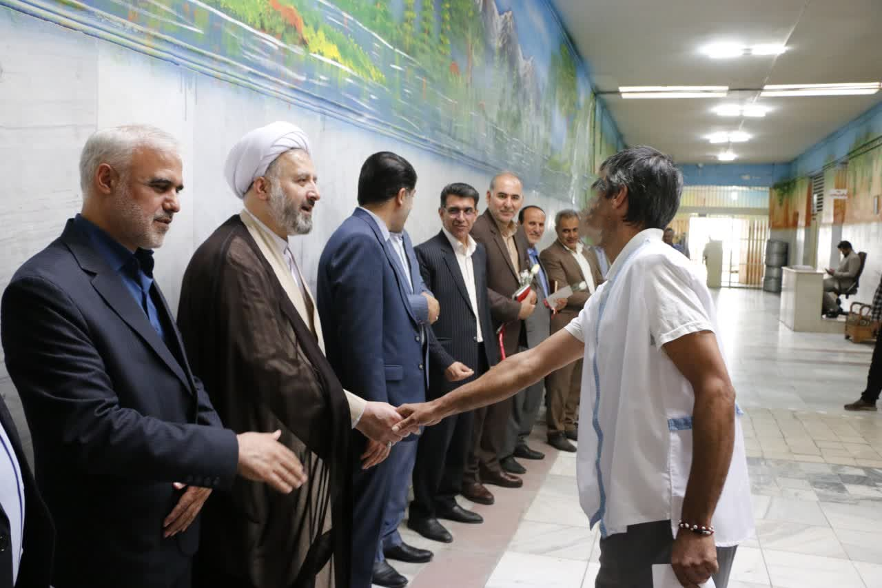 تلاش ستاد دیه برای آزادی مددجویان نیازمند/ ۱۸۵ نفر از زندانیان جرایم غیرعمد لرستان از آغاز سالجاری تا کنون از زندان آزاد شدند تلاش ستاد دیه برای آزادی مددجویان نیازمند/ ۱۸۵ نفر از زندانیان جرایم غیرعمد لرستان از آغاز سالجاری تا کنون از زندان آزاد شدند