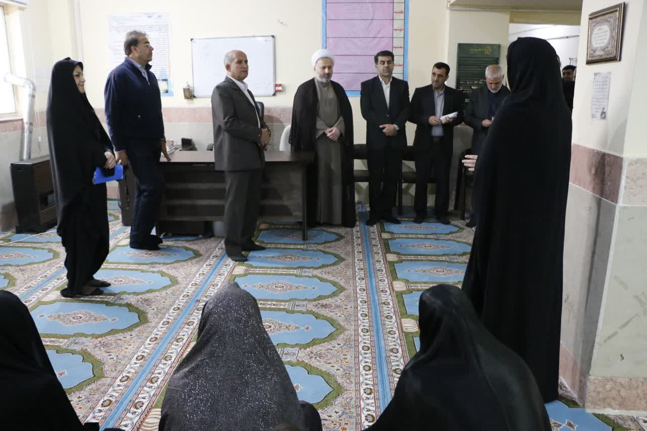 تلاش ستاد دیه برای آزادی مددجویان نیازمند/ ۱۸۵ نفر از زندانیان جرایم غیرعمد لرستان از آغاز سالجاری تا کنون از زندان آزاد شدند تلاش ستاد دیه برای آزادی مددجویان نیازمند/ ۱۸۵ نفر از زندانیان جرایم غیرعمد لرستان از آغاز سالجاری تا کنون از زندان آزاد شدند