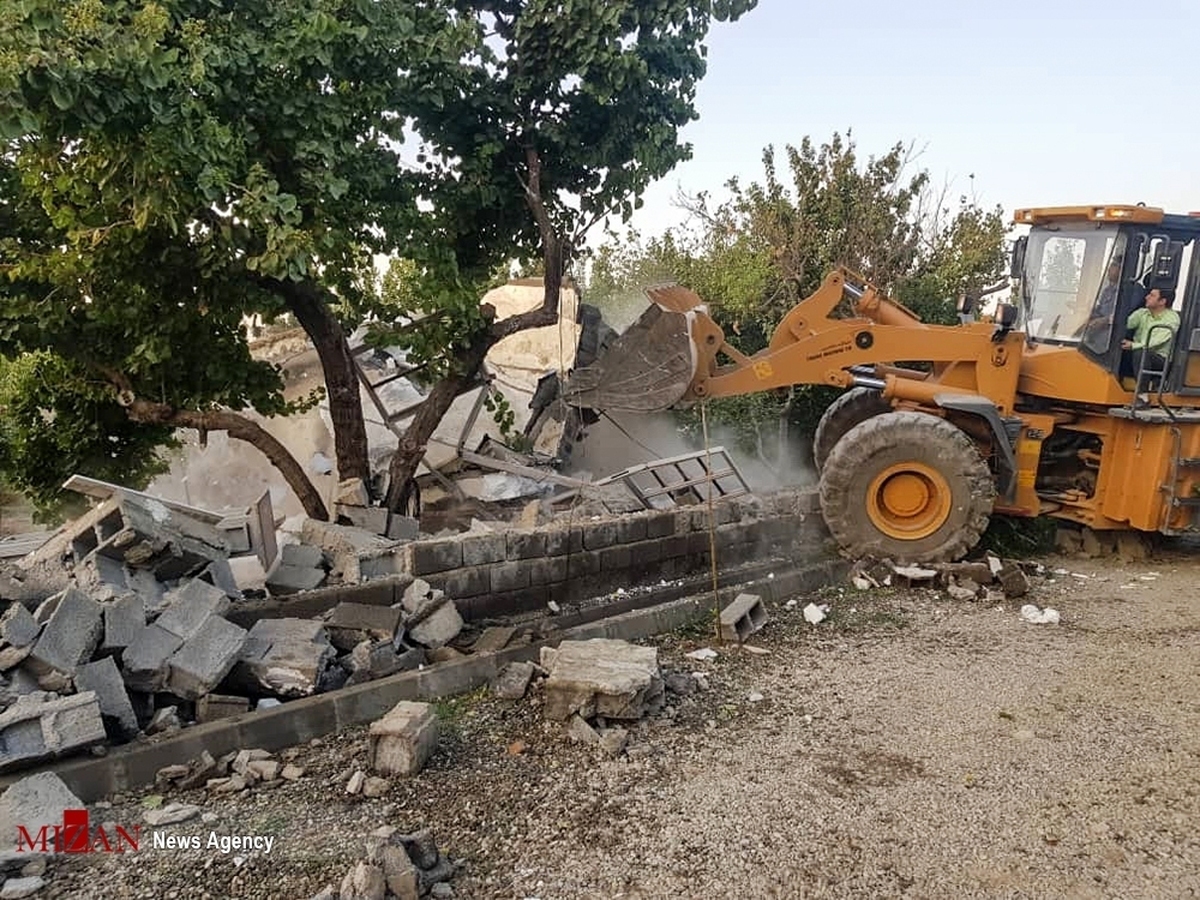 ۲۰ مورد دیوارکشی و چهاردیواری غیرمجاز در شهرستان شاهین شهر تخریب شد