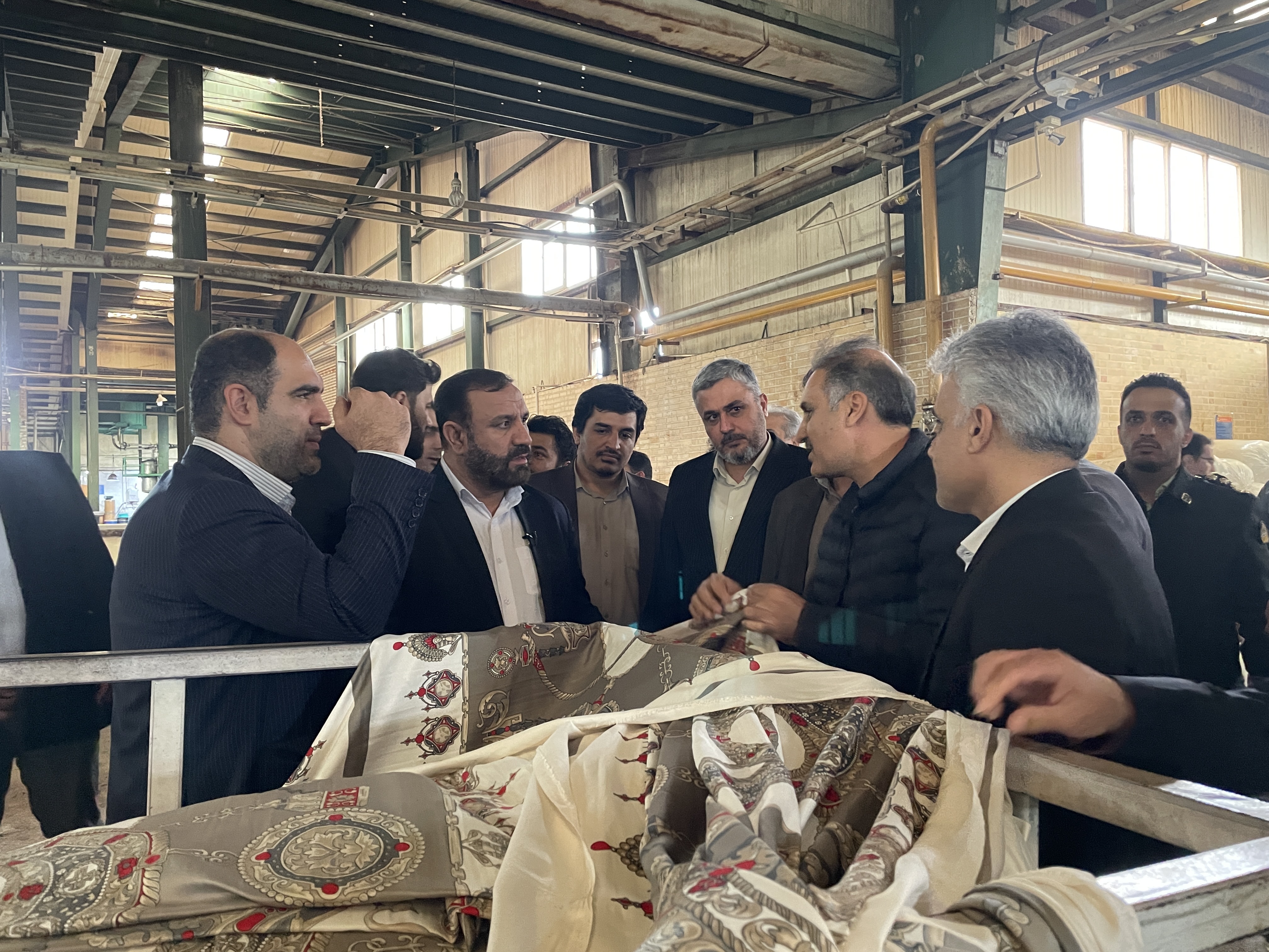 بازدید دادستان عمومی و انقلاب تهران از واحدهای تولیدی در شهرک صنعتی صفادشت / انعکاس مشکلات واحدهای تولیدی از طریق سامانه پیامکی دادسرای تهران/ مصوبات دادستان تهران جهت تامین آب و برق پایدارو حل مشکل تصفیه خانه و تاسیسات جمعآوری فاضلاب شهرک صنعتی صفادشت بازدید دادستان عمومی و انقلاب تهران از واحدهای تولیدی در شهرک صنعتی صفادشت / انعکاس مشکلات واحدهای تولیدی از طریق سامانه پیامکی دادسرای تهران/ مصوبات دادستان تهران جهت تامین آب و برق پایدارو حل مشکل تصفیه خانه و تاسیسات جمعآوری فاضلاب شهرک صنعتی صفادشت