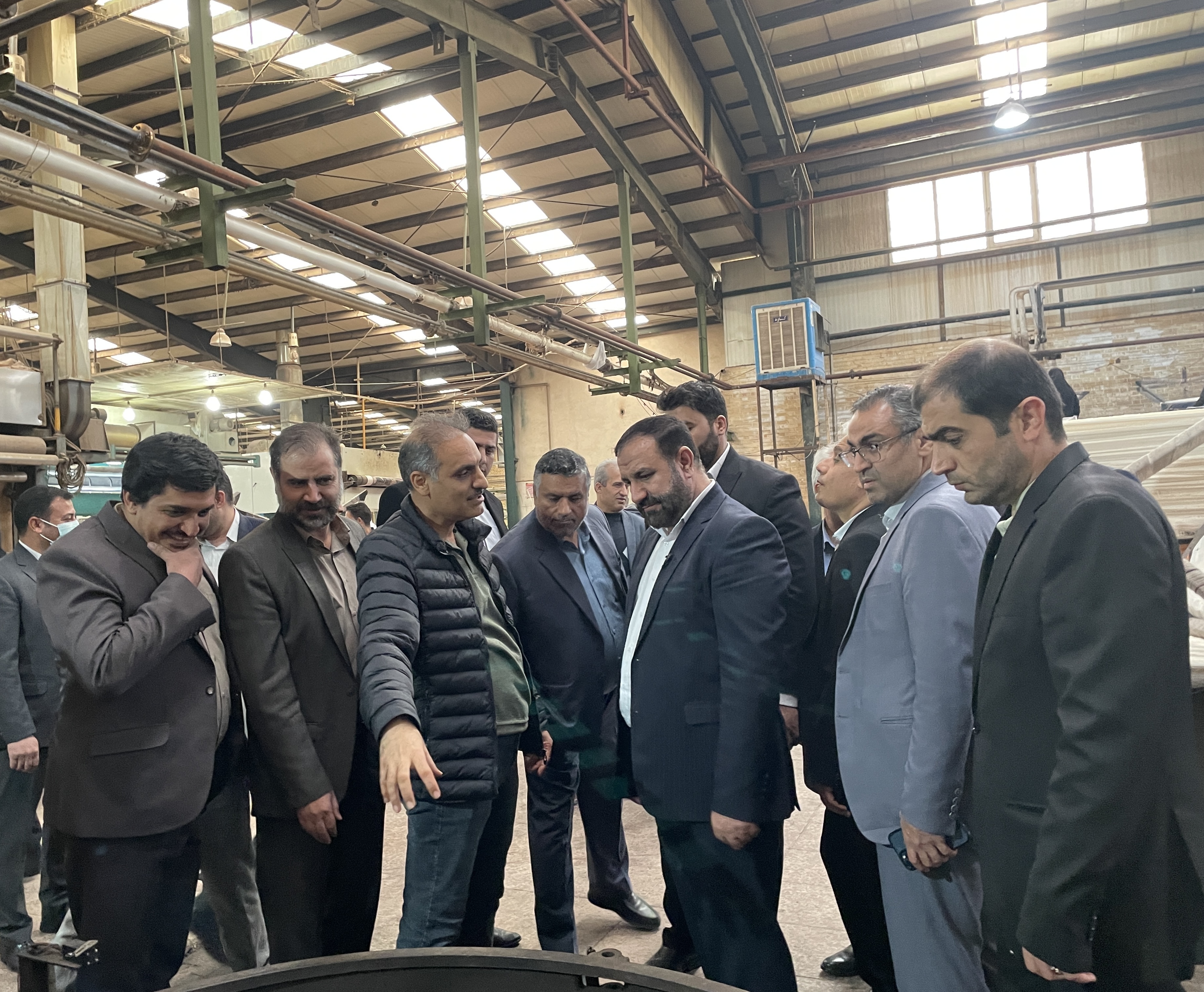 بازدید دادستان عمومی و انقلاب تهران از واحدهای تولیدی در شهرک صنعتی صفادشت / انعکاس مشکلات واحدهای تولیدی از طریق سامانه پیامکی دادسرای تهران/ مصوبات دادستان تهران جهت تامین آب و برق پایدارو حل مشکل تصفیه خانه و تاسیسات جمعآوری فاضلاب شهرک صنعتی صفادشت بازدید دادستان عمومی و انقلاب تهران از واحدهای تولیدی در شهرک صنعتی صفادشت / انعکاس مشکلات واحدهای تولیدی از طریق سامانه پیامکی دادسرای تهران/ مصوبات دادستان تهران جهت تامین آب و برق پایدارو حل مشکل تصفیه خانه و تاسیسات جمعآوری فاضلاب شهرک صنعتی صفادشت