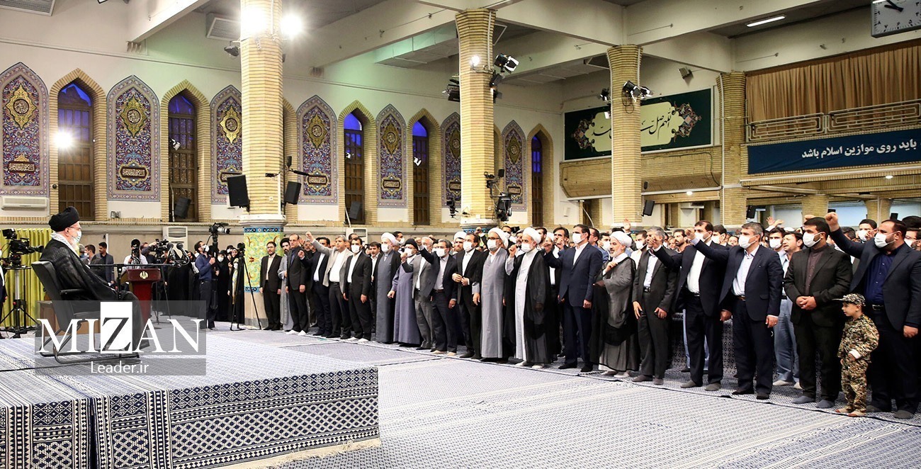 دپو یکشنبه/۲۲۳ هزار و ۵۸۱ مورد ملاقات مردمی درآبان ماه توسط مسئولان قضایی انجام شد/ دریافت ۱۰۶ مورد درخواست حقوقی و قضایی از نمازگزاران در میز خدمت نماز جمعه تهران دپو یکشنبه/۲۲۳ هزار و ۵۸۱ مورد ملاقات مردمی درآبان ماه توسط مسئولان قضایی انجام شد/ دریافت ۱۰۶ مورد درخواست حقوقی و قضایی از نمازگزاران در میز خدمت نماز جمعه تهران