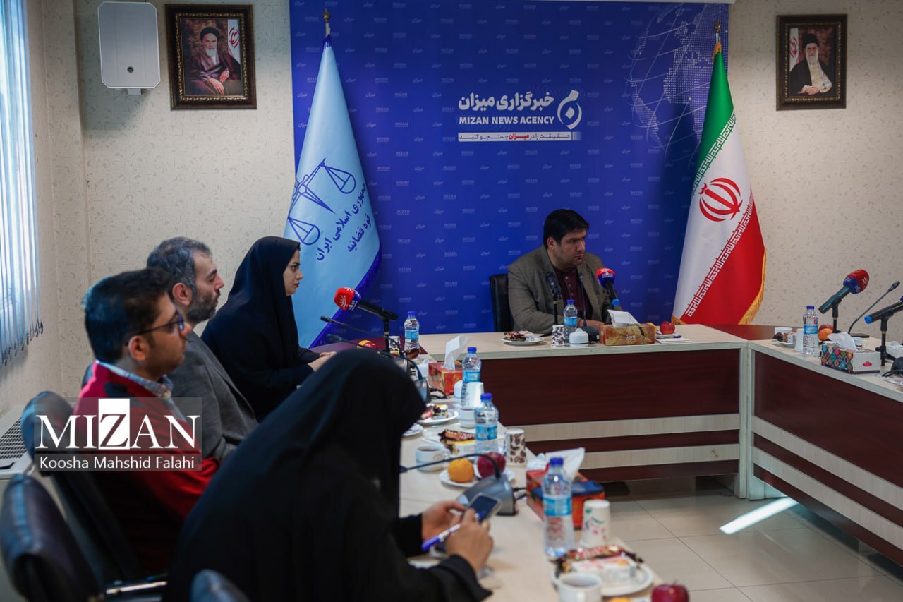 اکنون پیوستن به «کنوانسیون بینالمللی برن» یک خطر است/ کمبود اطلاعات حقوقی بزرگترین چالش ناشران است/ شکلگیری مافیا تحت لوای برخی مسئولان/ حمایت قانون به مالکیت معنوی با جدیت انجام میشود اکنون پیوستن به «کنوانسیون بینالمللی برن» یک خطر است/ کمبود اطلاعات حقوقی بزرگترین چالش ناشران است/ شکلگیری مافیا تحت لوای برخی مسئولان/ حمایت قانون به مالکیت معنوی با جدیت انجام میشود