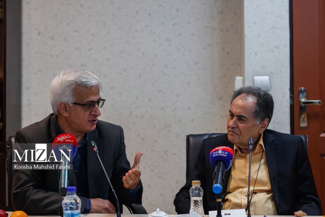 اکنون پیوستن به «کنوانسیون بینالمللی برن» یک خطر است/ کمبود اطلاعات حقوقی بزرگترین چالش ناشران است/ شکلگیری مافیا تحت لوای برخی مسئولان/ حمایت قانون به مالکیت معنوی با جدیت انجام میشود اکنون پیوستن به «کنوانسیون بینالمللی برن» یک خطر است/ کمبود اطلاعات حقوقی بزرگترین چالش ناشران است/ شکلگیری مافیا تحت لوای برخی مسئولان/ حمایت قانون به مالکیت معنوی با جدیت انجام میشود