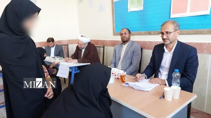 دادگاههای علنی، تداعیگر عدل علوی/ نزدیک به ۲۱۰ هزار دادگاه برخط در استان خراسان جنوبی برگزار شد/همه به خط شدند؛ از خراسان تا اروپا در دادگاه برخط/ قربانصدقه رفتنهای اینترنتی مادر برای فرزند دادگاههای علنی، تداعیگر عدل علوی/ نزدیک به ۲۱۰ هزار دادگاه برخط در استان خراسان جنوبی برگزار شد/همه به خط شدند؛ از خراسان تا اروپا در دادگاه برخط/ قربانصدقه رفتنهای اینترنتی مادر برای فرزند