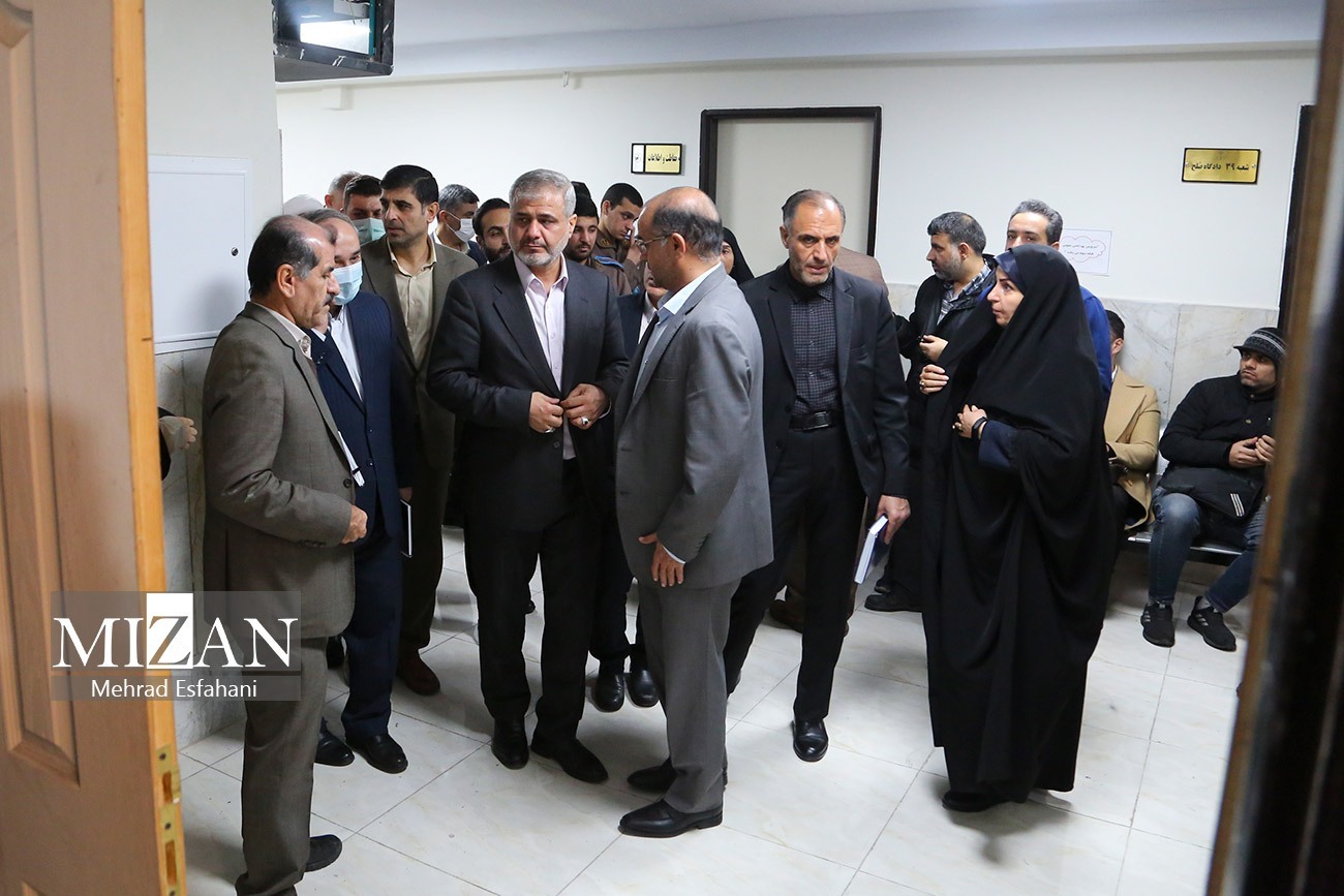 رئیس کل دادگستری تهران: رصد و ارزیابی عملکرد دادگاههای صلح با انجام بازدیدهای میدانی انجام میشود/ پیشبینی دو شعبه شورای حل اختلاف در معیت هر یک از دادگاههای صلح رئیس کل دادگستری تهران: رصد و ارزیابی عملکرد دادگاههای صلح با انجام بازدیدهای میدانی انجام میشود/ پیشبینی دو شعبه شورای حل اختلاف در معیت هر یک از دادگاههای صلح