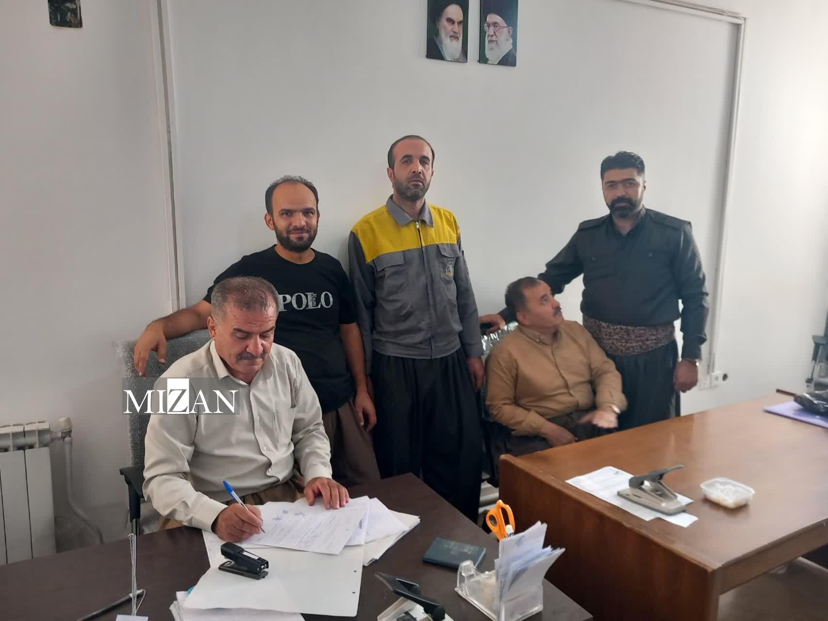 استفاده از ظرفیت صلحیاران برای سازش در پروندههای قضایی/گفتوگو با صلحیار اهل کامیاران که در چند ماه اخیر منجر به آزادی ۴ زندانی شد استفاده از ظرفیت صلحیاران برای سازش در پروندههای قضایی/گفتوگو با صلحیار اهل کامیاران که در چند ماه اخیر منجر به آزادی ۴ زندانی شد