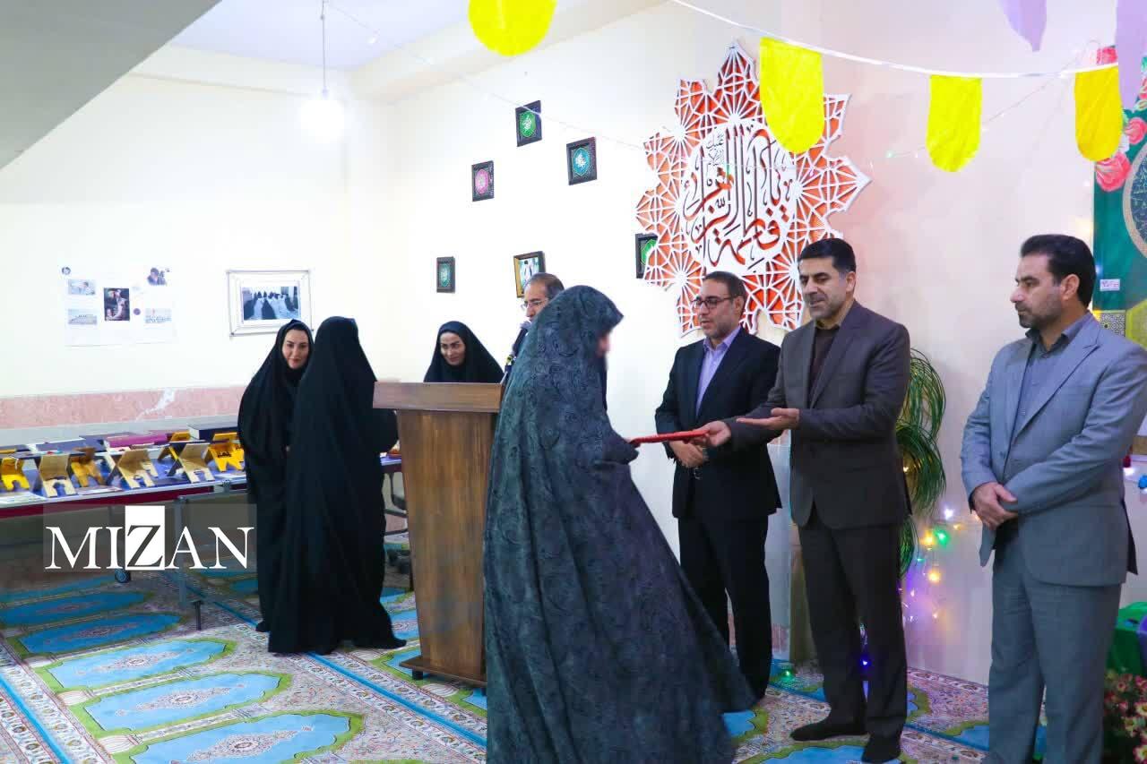 مسئولان قضایی لرستان به مشکلات ۱۵۰ نفر از مددجویان زندان مرکزی خرمآباد رسیدگی کردند مسئولان قضایی لرستان به مشکلات ۱۵۰ نفر از مددجویان زندان مرکزی خرمآباد رسیدگی کردند