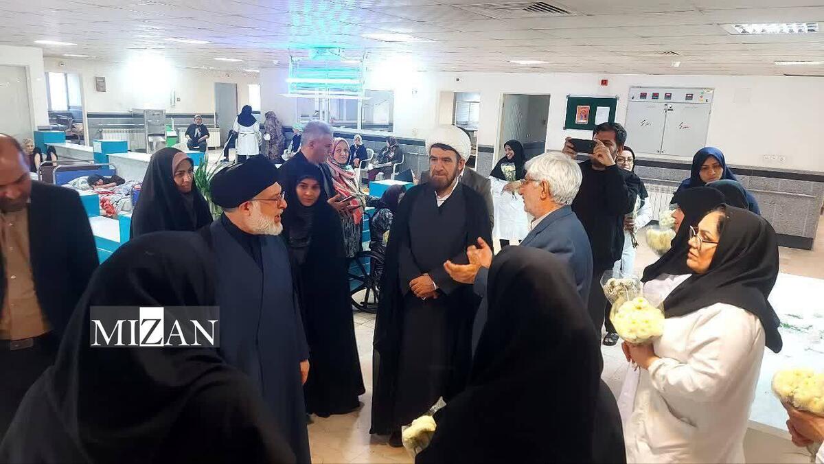 بازدید مقامات قضایی دادگستری قم از خانه سالمندان به مناسبت بزرگداشت روز مادر