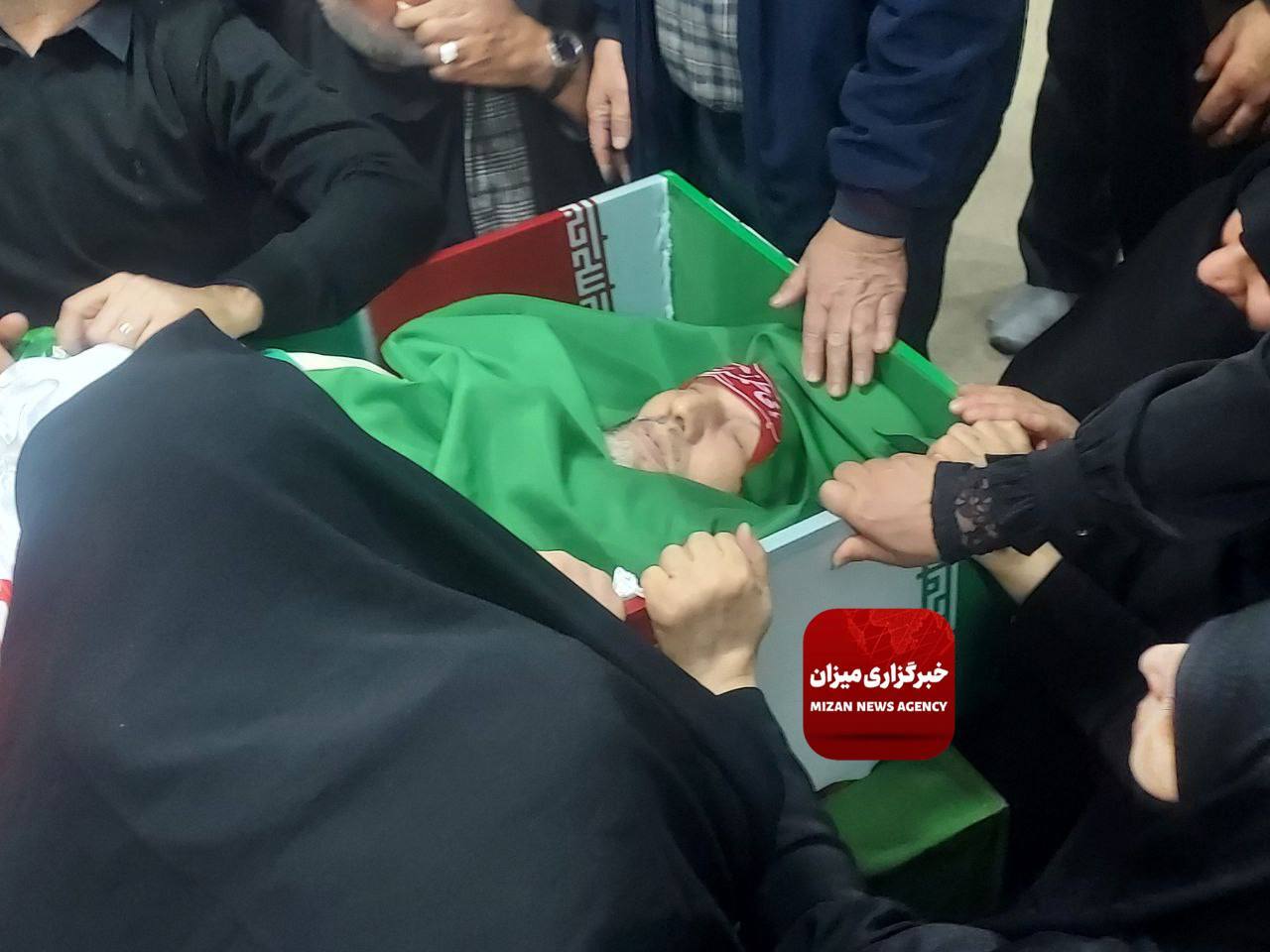 آیین وداع با پیکرهای مطهر حججاسلام والمسلمین رازینی و مقیسه آیین وداع با پیکرهای مطهر حججاسلام والمسلمین رازینی و مقیسه