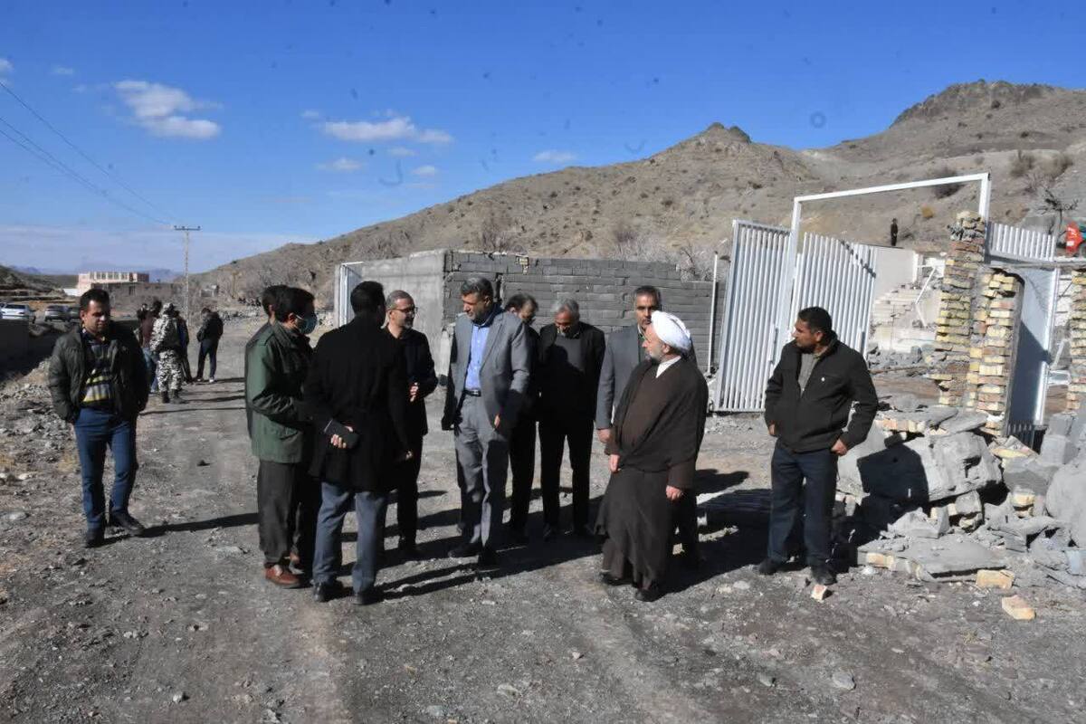  بنا‌های غیرمجاز در روستای چهارده پایین بیرجند تخریب شد