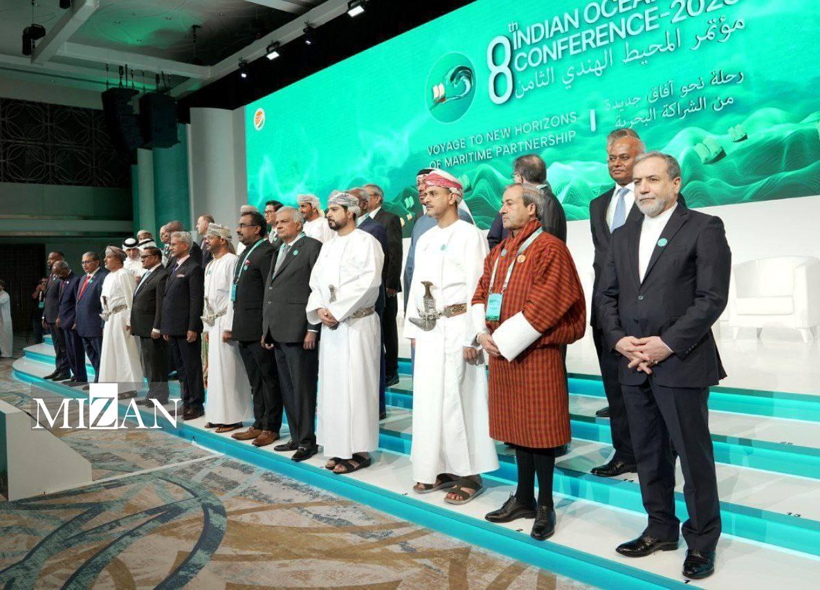 عراقچی وارد مسقط شد/حضور وزیر امور خارجه در مراسم افتتاحيه هشتمین کنفرانس اقیانوس هند عراقچی وارد مسقط شد/حضور وزیر امور خارجه در مراسم افتتاحيه هشتمین کنفرانس اقیانوس هند