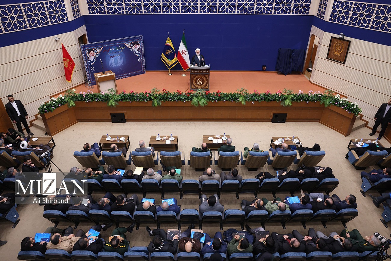 حضور رئیس قوه قضاییه در دانشگاه جامع حضرت امام حسین (ع) (۱۶ بهمن ۱۴۰۳) گفتوگوهای بدون واسطه رئیس قوه قضاییه با جامعه علمی و دانشگاهی کشور در سال ۱۴۰۳/ دیدار رئیس عدلیه با دانشجویان و نخبگان علمی کشور در سال گذشته