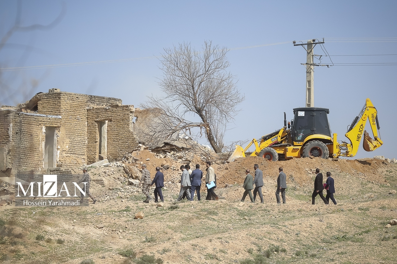 جلوگیری از تغییر کاربری و ویلاسازی غیرمجاز در ۵۰ هکتار از اراضی ملی ساوجبلاغ قاطعیت قوه قضاییه در برخورد با ساختوسازهای غیرمجاز/ برخورد دستگاه قضا با زمینخواری و تعدی به منابع طبیعی در سال ۱۴۰۳